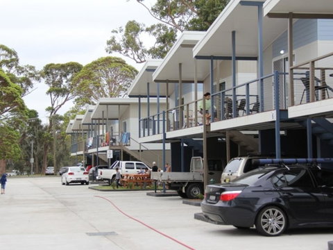 Jervis Bay Holiday Cabins - ACT Tourism 0