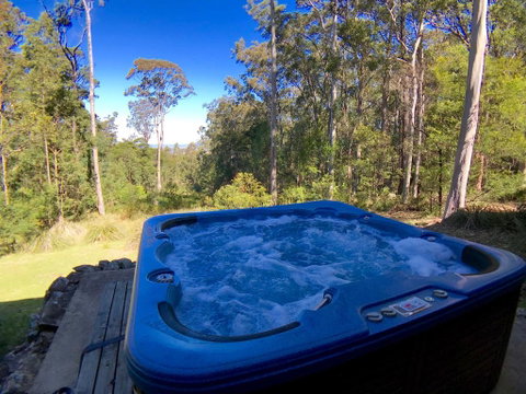 Jindalee Spa Lodge - ACT Tourism 0