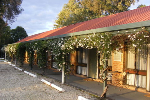 Jolly Swagman Motor Inn Holbrook - ACT Tourism 2
