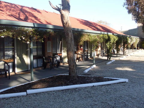 Jolly Swagman Motor Inn Holbrook - ACT Tourism 3