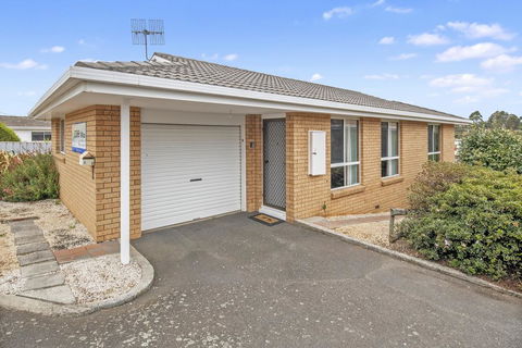 Josie Villa - Beautiful West Burnie: Long Or Short Term - ACT Tourism 1