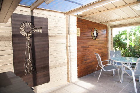 Junction Motel - ACT Tourism 1