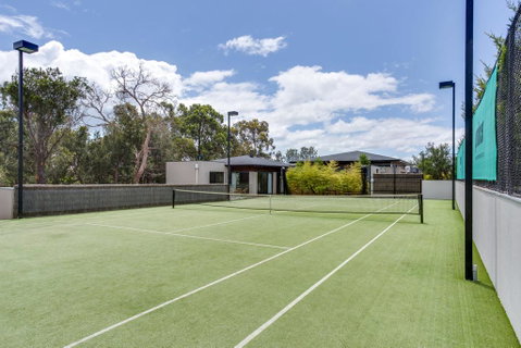 Kalina Retreat: Resort Style Tennis & Pool - ACT Tourism 3