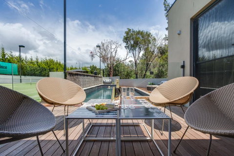 Kalina Retreat: Resort Style Tennis & Pool - ACT Tourism 1