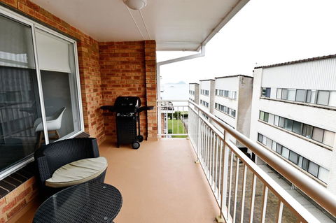 Kanangra - Waterviews From The Balcony - ACT Tourism 0