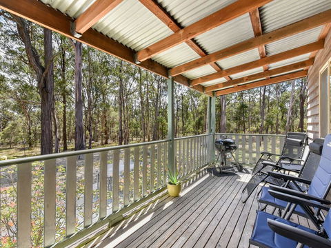 Kangaroo Cottage - Cute Accom In Bushland Setting - ACT Tourism 0