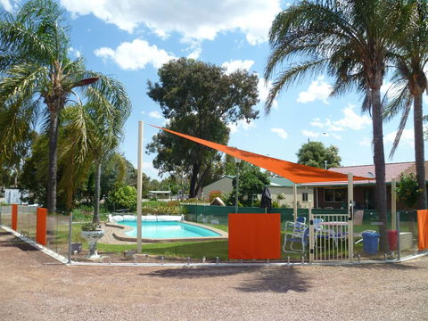 Kanimbla Motor Inn - ACT Tourism 0