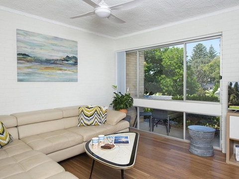 Kendalls Beach HideAway - 3 Nights For Price Of 2 During Winter Months - ACT Tourism 1