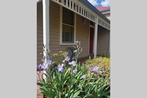 Kenmaur Cottage - ACT Tourism 0