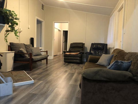 King Of The Cross - Work, Holiday Or Stop Overs - ACT Tourism 1