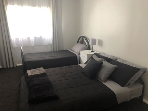 King Of The Cross - Work, Holiday Or Stop Overs - ACT Tourism 3