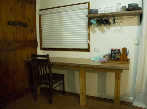 Kingfisher Cabin - ACT Tourism 2