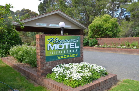 Kingswood Motel - ACT Tourism 0