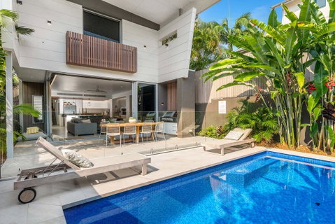 KoKo's Beach Houses 1 And 2 - ACT Tourism 0