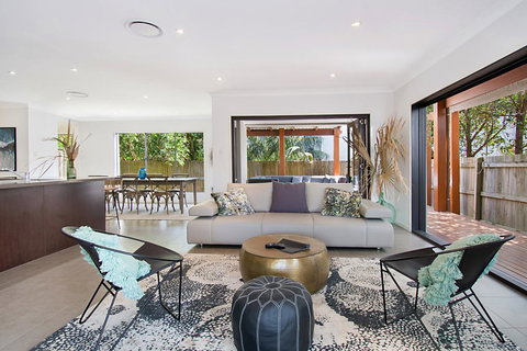 La Luna - Lennox Head - ACT Tourism 0