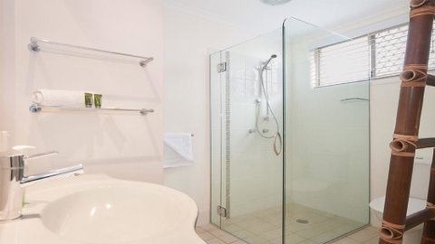 La Plage - Lennox Head - ACT Tourism 3