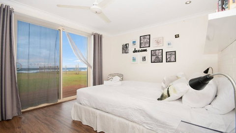 La Plage - Lennox Head - ACT Tourism 2