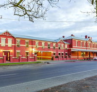 Lake Inn - Ballarat - ACT Tourism