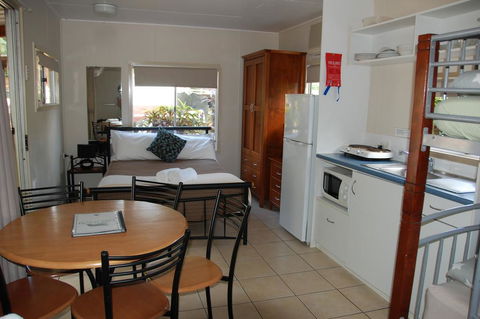 Lake Placid Tourist Park - ACT Tourism 3