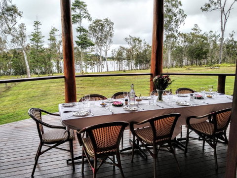 Lake Tinaroo Waterfrontage - ACT Tourism 1