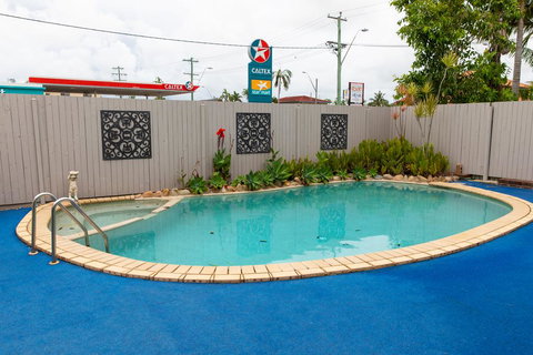 Lantern Motor Inn - ACT Tourism 1