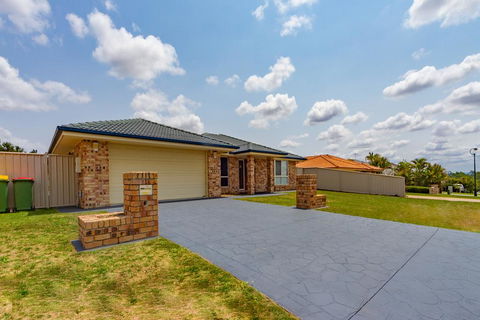 Large Executive And Family Home - Flinders View - ACT Tourism 2