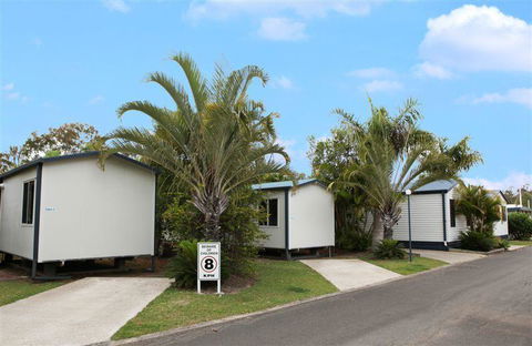 Lazy Acres Caravan Park - ACT Tourism 1