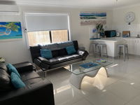 Book Barrack Point Accommodation Vacations ACT Tourism ACT Tourism