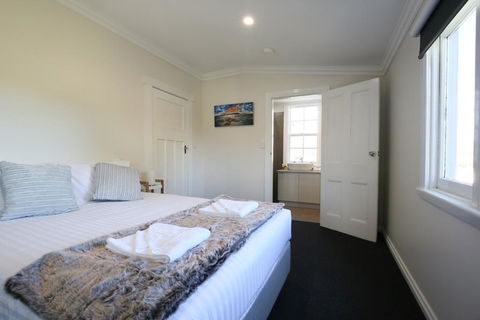 Leichhardt Cottages - ACT Tourism 1