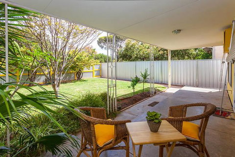 Lemon Cottage - ACT Tourism 0