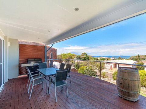 Lentara Dream @ Fingal Bay - ACT Tourism 2