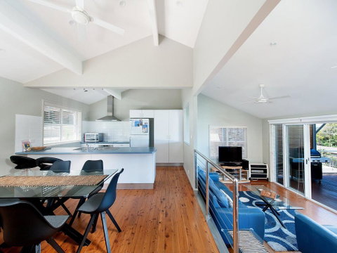 Lentara Dream @ Fingal Bay - ACT Tourism 1