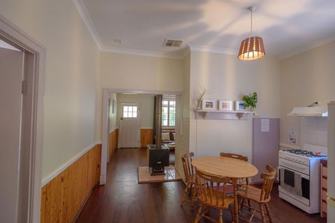 Lewana Cottages - ACT Tourism 3