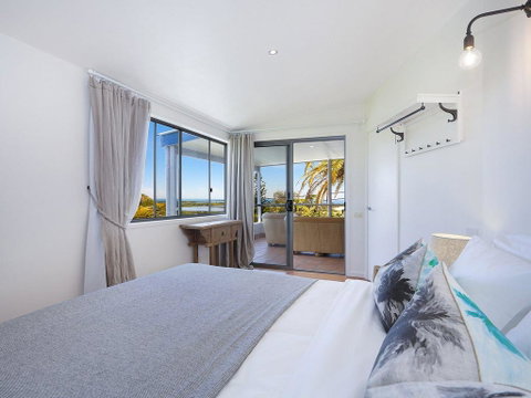 Lighthouse Lodge - ACT Tourism 2
