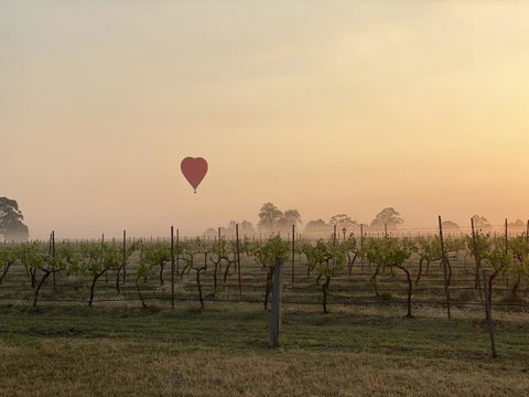 Lilies Luxury Retreats - ACT Tourism 1