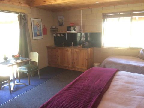 Lillicur Vineyard B&B - ACT Tourism 3