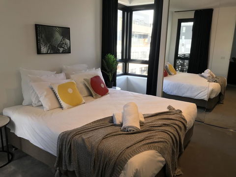 Luxe Brunswick Apartments - ACT Tourism 0