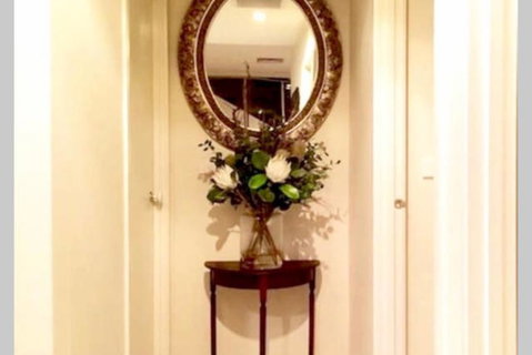 Luxuries CBD Apartment With Views - ACT Tourism 3