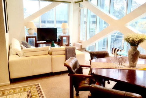 Luxuries CBD Apartment With Views - ACT Tourism 2