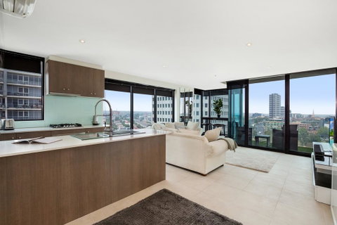 Luxurious Living With Unbeatable Views - ACT Tourism 0