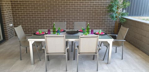 Luxurious Tranquil House Near Parramatta River Perfect For Large Group Retreat - ACT Tourism 3