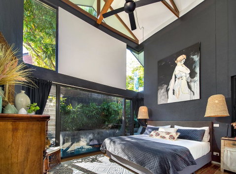 Luxury Artist Architect Retreat Villa - ACT Tourism 3