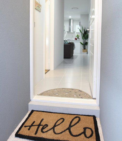 LUXURY HOUSE 10 MIN FROM BEACH WIFI+NETFLIX SLEEP 9 - ACT Tourism 3