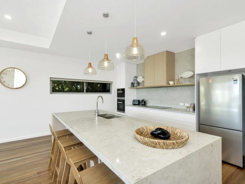 Luxury On Currumbin Beach - ACT Tourism 2