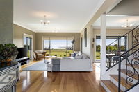 Book Clarence Point Accommodation Vacations ACT Tourism ACT Tourism