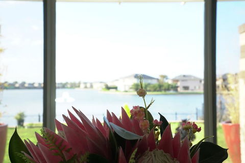Luxury Waterfront Villa In Sanctuary Lakes - ACT Tourism 3