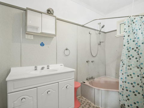 LYDSTEP BILINGA, QLD - ACT Tourism 2