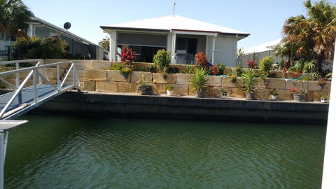 M & T's Waterfront Bed & Breakfast - ACT Tourism 0