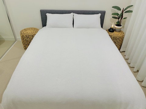 M-City 2 BR And 2 BA Apartment With Parking - ACT Tourism 2