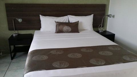Mackay Motor Inn - ACT Tourism 3